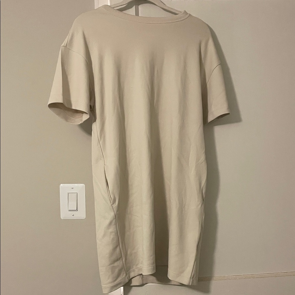 Athleta women’s ribbed Beige dress
